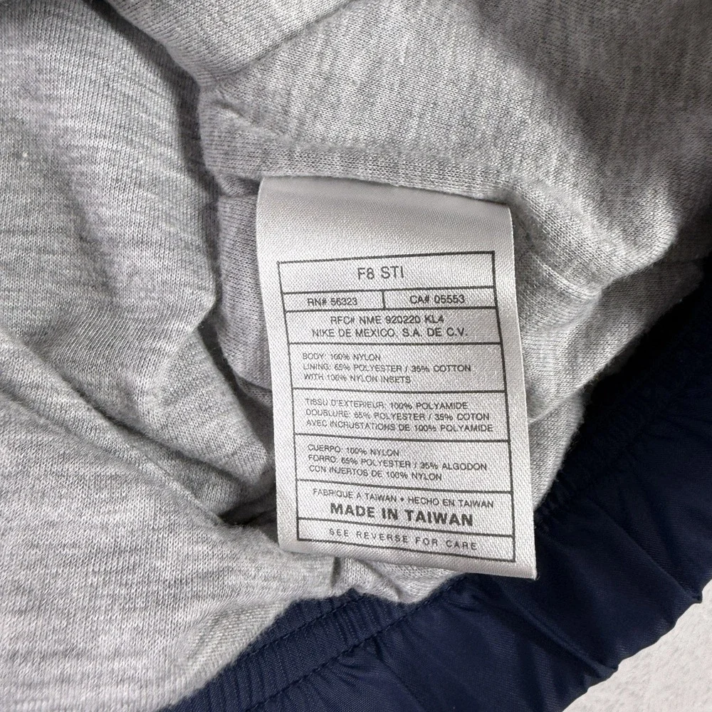 Nike vintage windbreaker